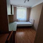 Ponukam samostatnu mensiu nepriechodnu izbu pre ZENU