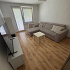 Izba v trojizbovom byte pre študentku / pracujúcu študentku